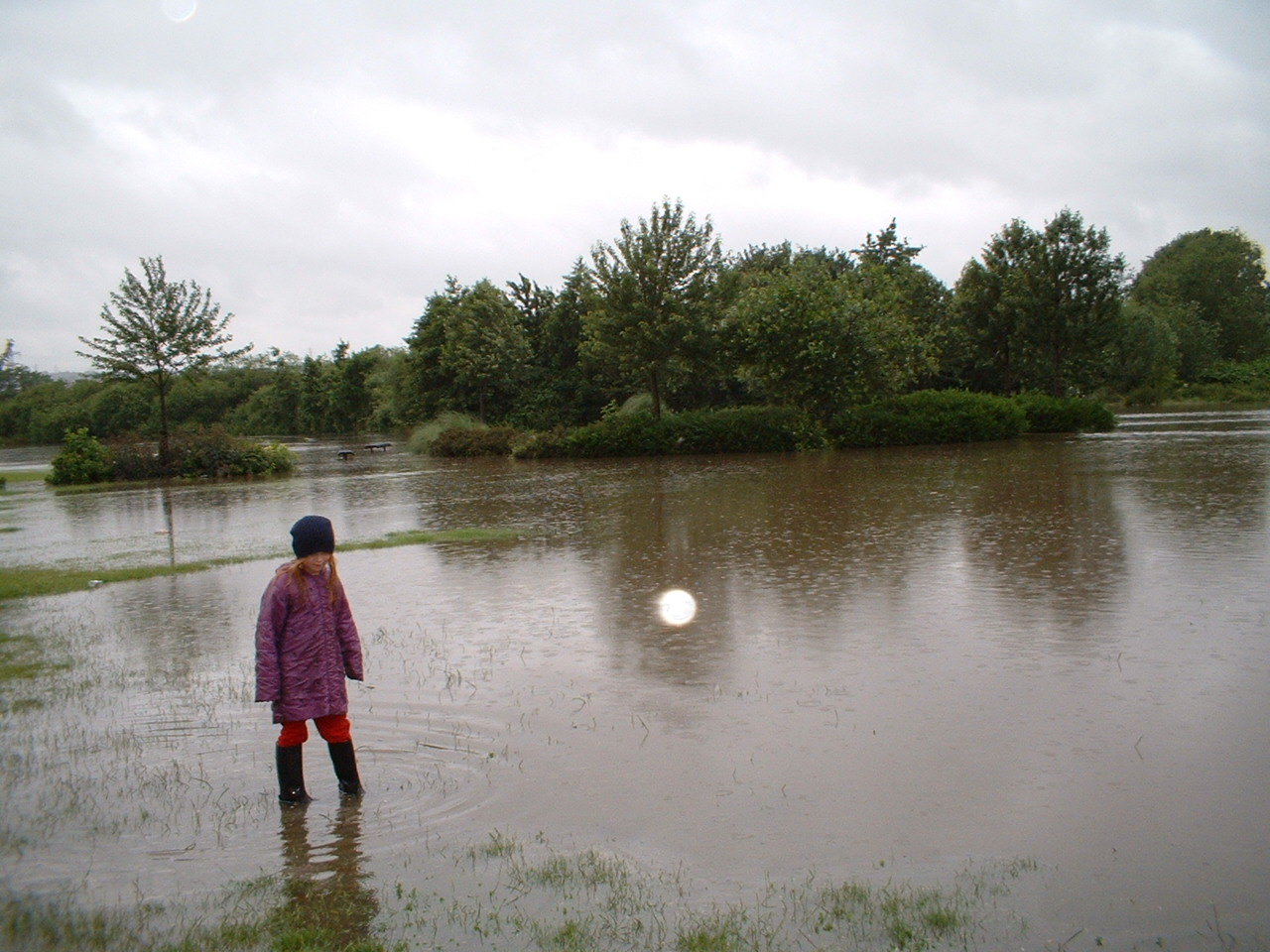 floods 25 6 07 038